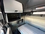 Used 2020 Freightliner Cascadia Detroit DD15AT Semi Truck with Sleeper Cab for sale #373366 - photo 18