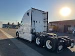Used 2020 Freightliner Cascadia Detroit DD15AT Semi Truck with Sleeper Cab for sale #373366 - photo 5