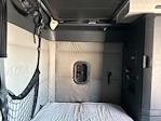 Used 2020 Freightliner Cascadia Detroit DD15AT Semi Truck with Sleeper Cab for sale #373381 - photo 16