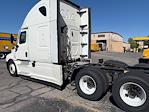 Used 2020 Freightliner Cascadia Detroit DD15AT Semi Truck with Sleeper Cab for sale #373381 - photo 4