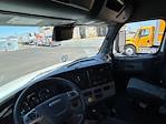 Used 2020 Freightliner Cascadia Detroit DD15AT Semi Truck with Sleeper Cab for sale #373381 - photo 8