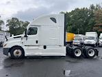 Used 2020 Freightliner Cascadia Detroit DD15AT Semi Truck with Sleeper Cab for sale #373386 - photo 4