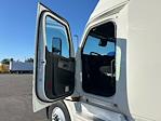 Used 2020 Freightliner Cascadia Detroit DD15AT Semi Truck with Sleeper Cab for sale #373426 - photo 9
