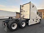 Used 2020 Freightliner Cascadia Detroit DD15AT Semi Truck with Sleeper Cab for sale #373440 - photo 7