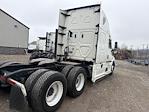 Used 2020 Freightliner Cascadia Detroit DD15AT Semi Truck with Sleeper Cab for sale #373455 - photo 7