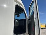 Used 2020 Freightliner Cascadia Detroit DD15AT Semi Truck with Sleeper Cab for sale #373468 - photo 13