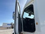 Used 2020 Freightliner Cascadia Detroit DD15AT Semi Truck with Sleeper Cab for sale #373468 - photo 9