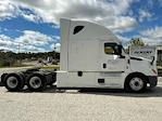 Used 2020 Freightliner Cascadia Detroit DD15AT Semi Truck with Sleeper Cab for sale #373474 - photo 8