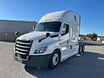 Used 2020 Freightliner Cascadia Detroit DD15AT Semi Truck with Sleeper Cab for sale #373479 - photo 3