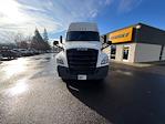 Used 2020 Freightliner Cascadia Detroit DD15AT Semi Truck with Sleeper Cab for sale #373509 - photo 2