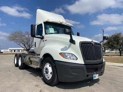 Used 2021 International LT - photo 1