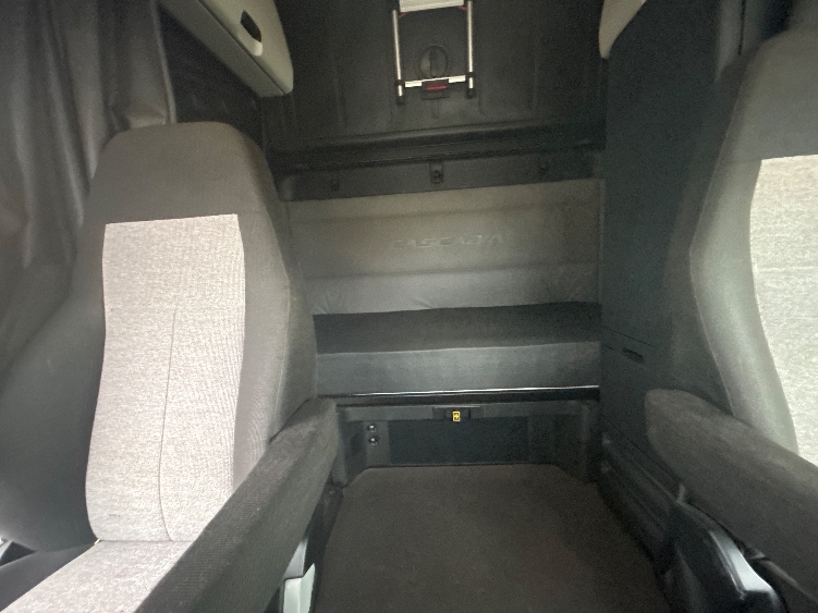 Used 2021 Freightliner Cascadia - photo 18