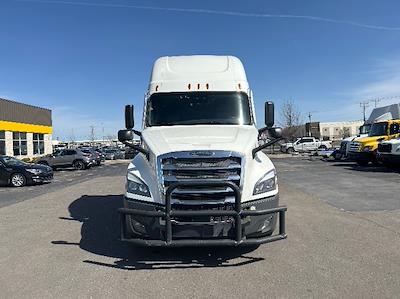 Used 2021 Freightliner Cascadia - photo 1