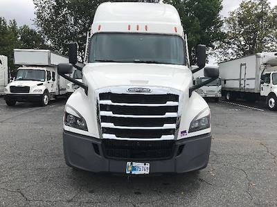 Used 2021 Freightliner Cascadia Detroit DD15AT Semi Truck with Sleeper Cab for sale #374343 - photo 2