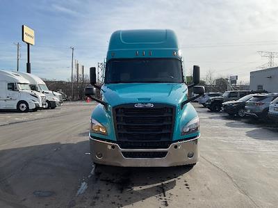 Used 2021 Freightliner Cascadia Detroit DD15AT Semi Truck with Sleeper Cab for sale #374360 - photo 2