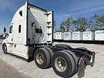 Used 2021 Freightliner Cascadia Detroit DD15AT Semi Truck with Sleeper Cab for sale #374364 - photo 5