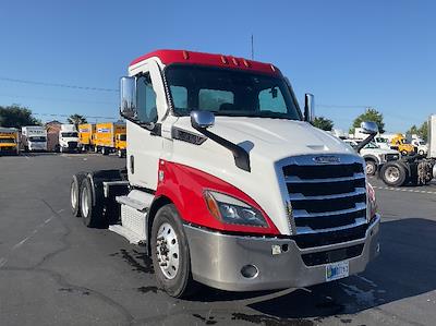 Used 2021 Freightliner Cascadia Detroit DD13 Semi Truck for sale #375704 - photo 1