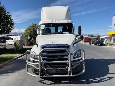 Used 2021 Freightliner Cascadia Detroit DD15AT Semi Truck for sale #376129 - photo 2