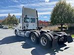 Used 2021 Freightliner Cascadia Detroit DD15AT Semi Truck for sale #376129 - photo 5