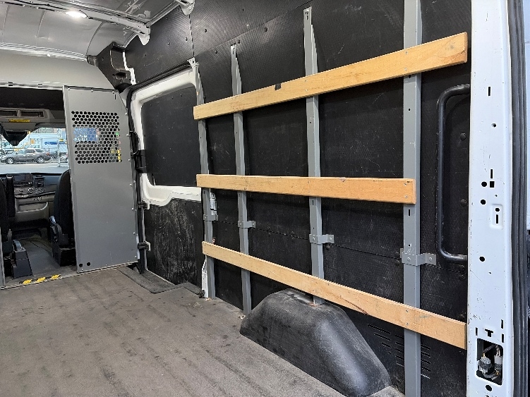 Used 2020 Ford Transit 250 - photo 13