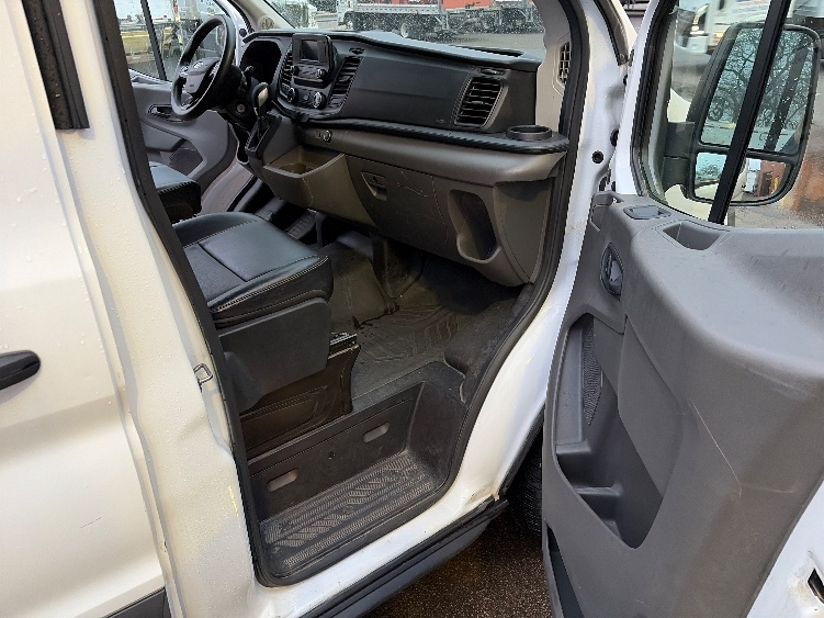 Used 2020 Ford Transit 250 - photo 21