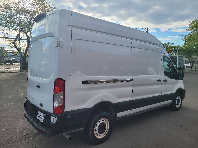 Used 2020 Ford Transit 250 - photo 14