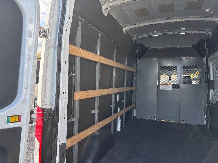 Used 2020 Ford Transit 250 - photo 10