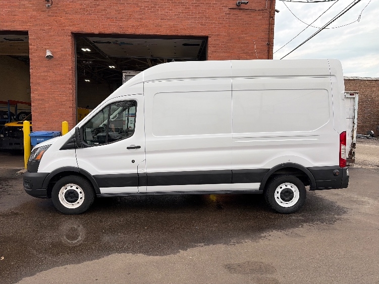 Used 2020 Ford Transit 250 - photo 6