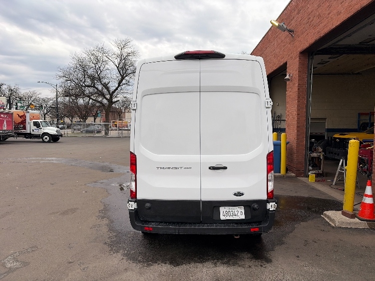 Used 2020 Ford Transit 250 - photo 9