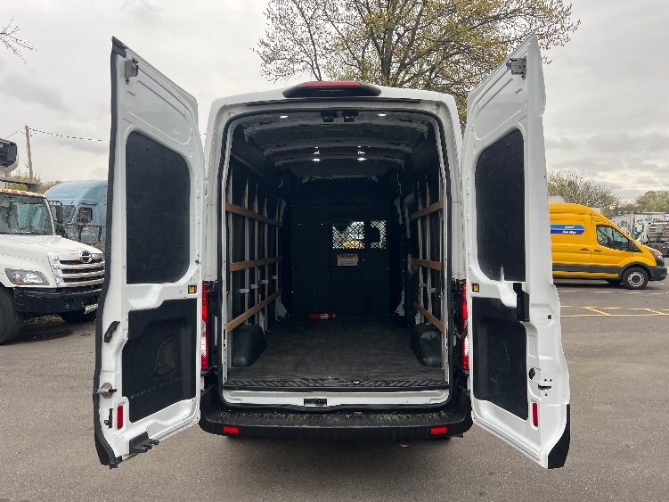 Used 2020 Ford Transit 250 - photo 9