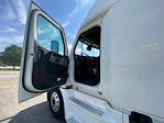 Used 2021 Freightliner Cascadia Detroit DD15AT Semi Truck with Sleeper Cab for sale #377678 - photo 9