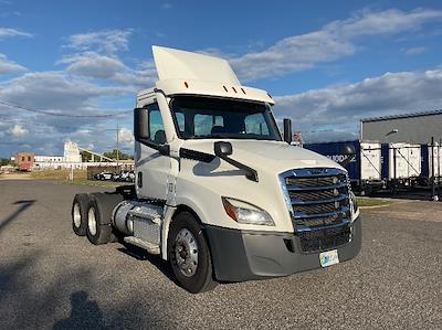 Used 2021 Freightliner Cascadia Detroit DD15AT Semi Truck for sale #378567 - photo 1