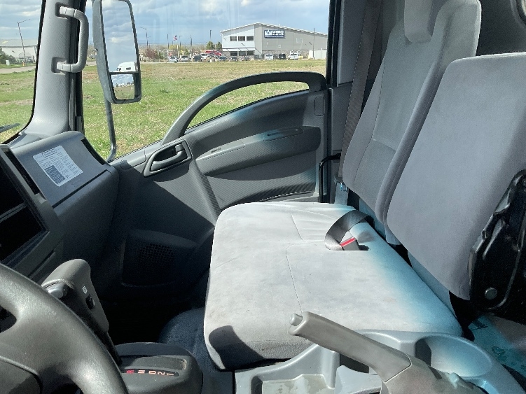Used 2021 Isuzu NPR-HD - photo 21