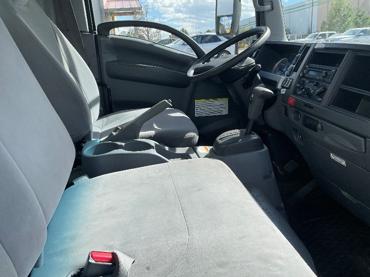 Used 2021 Isuzu NPR-HD - photo 24