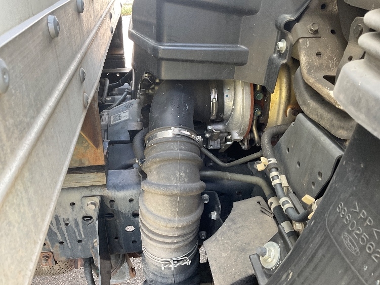 Used 2021 Isuzu NPR-HD - photo 25