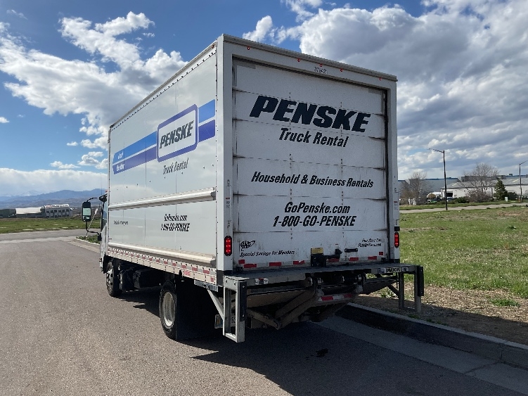 Used 2021 Isuzu NPR-HD - photo 8