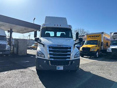 Used 2021 Freightliner Cascadia Detroit DD13 Semi Truck for sale #379827 - photo 2