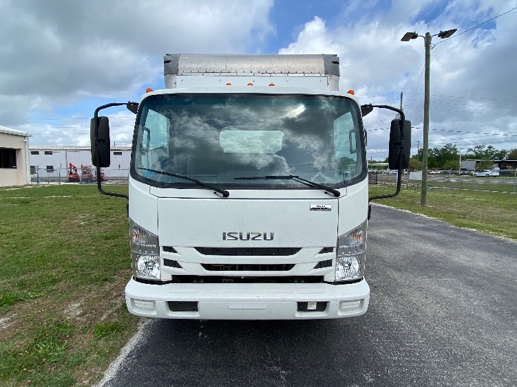 Used 2021 Isuzu NRR - photo 2
