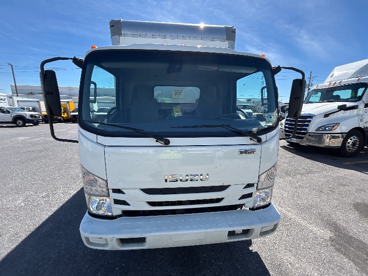 Used 2021 Isuzu NRR - photo 2