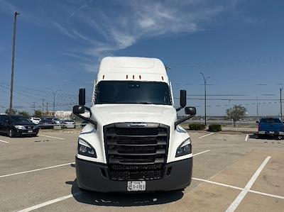 Used 2021 Freightliner Cascadia Detroit DD15AT Semi Truck with Sleeper Cab for sale #380754 - photo 2