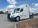 Used 2021 Freightliner Cascadia Detroit DD15AT Semi Truck with Sleeper Cab for sale #380755 - photo 3