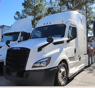 Used 2021 Freightliner Cascadia Detroit DD15AT Semi Truck with Sleeper Cab for sale #380756 - photo 2