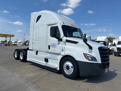 Used 2021 Freightliner Cascadia Detroit DD15AT Semi Truck with Sleeper Cab for sale #380761 - photo 1