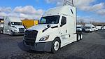 Used 2021 Freightliner Cascadia Detroit DD15AT Semi Truck with Sleeper Cab for sale #380789 - photo 3