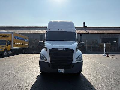Used 2021 Freightliner Cascadia Detroit DD15AT Semi Truck with Sleeper Cab for sale #380793 - photo 2