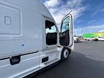 Used 2021 Freightliner Cascadia Detroit DD15AT Semi Truck with Sleeper Cab for sale #380798 - photo 13
