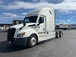 Used 2021 Freightliner Cascadia Detroit DD15AT Semi Truck with Sleeper Cab for sale #380798 - photo 3