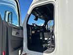 Used 2021 Freightliner Cascadia Detroit DD15AT Semi Truck with Sleeper Cab for sale #380804 - photo 9
