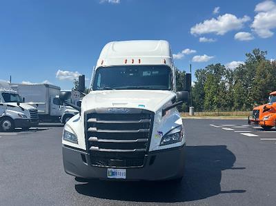 Used 2021 Freightliner Cascadia Detroit DD15AT Semi Truck with Sleeper Cab for sale #380820 - photo 2