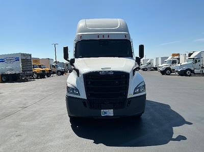 Used 2021 Freightliner Cascadia Detroit DD15AT Semi Truck with Sleeper Cab for sale #380821 - photo 2